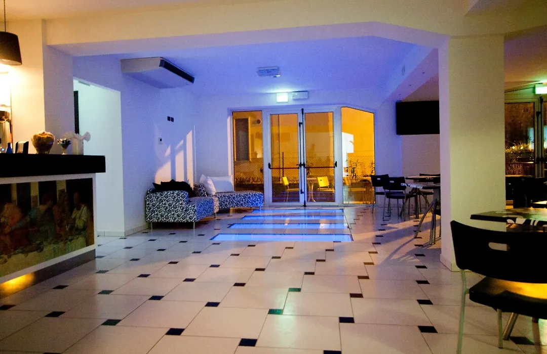 Hotel Leonardo-1
