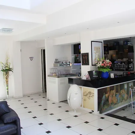 Hotel Leonardo-3